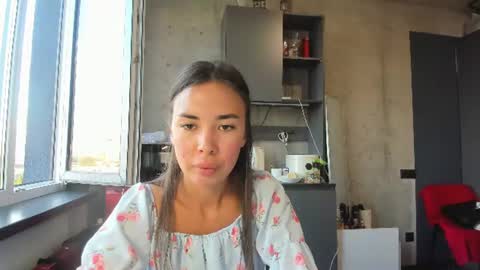 Bella online show from 08/06/26, 05:15