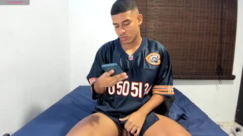 Snapshot of nilx_moon09 chatting on 01/06/25, 10:47 Nilx Jhon and Addam online show from 01/06/25, 10:47