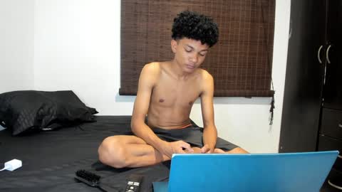 Snapshot of nilx_moon09 chatting on 01/09/25, 02:54 Nilx Jhon and Addam online show from 01/09/25, 02:54
