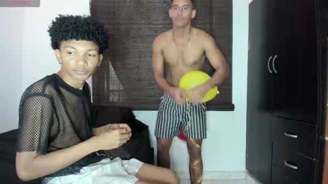 Snapshot of nilx_moon09 chatting on 02/10/25, 08:42 Nilx Jhon and Addam online show from 02/10/25, 08:42
