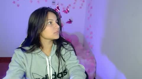 nina__666 online show from 12/19/25, 11:17