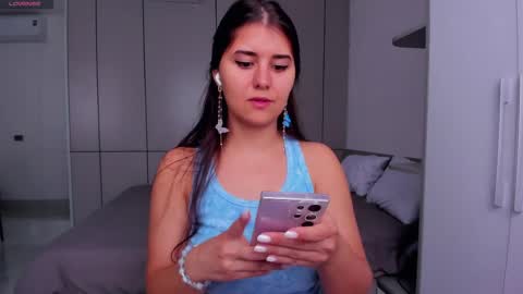 Nina online show from 03/27/26, 01:44