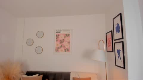 NINA online show from 02/10/25, 04:47