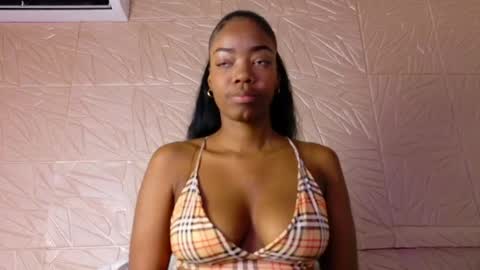 nina_bae_ online show from 06/06/26, 08:57