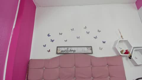 Nina online show from 12/19/24, 02:23