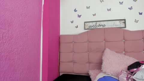 Nina online show from 12/31/24, 01:30