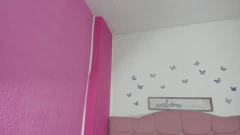 Nina online show from 01/03/25, 01:27