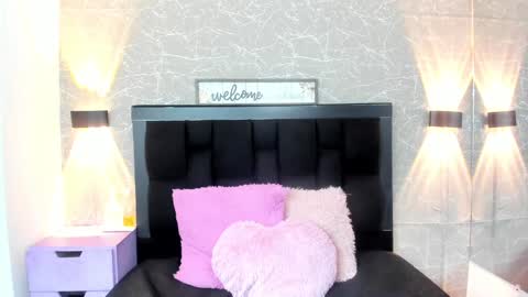 Nina online show from 01/30/25, 05:41