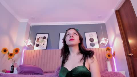 nina_ford_ online show from 04/01/26, 03:07