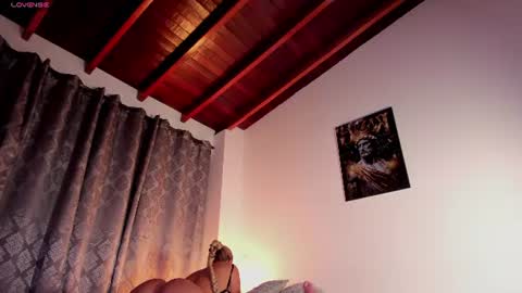 Snapshot of nina_fuentes chatting on 07/10/26, 02:16 Catalina online show from 07/10/26, 02:16