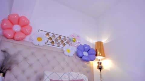 nina joyce online show from 03/31/26, 08:09