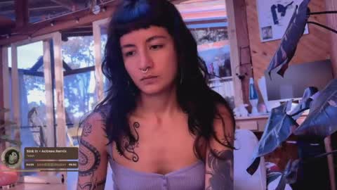 Nina.  online show from 05/10/26, 08:58