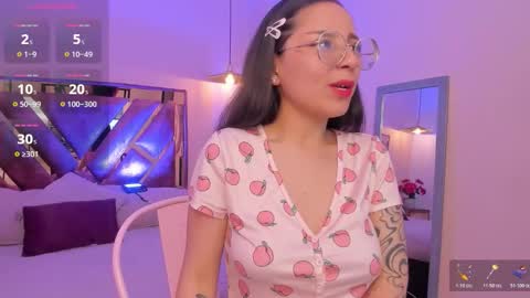 Snapshot of nina_myers chatting on 12/04/25, 02:43 Nina myers online show from 12/04/25, 02:43