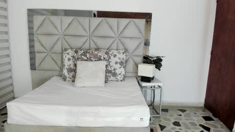  Nina  online show from 09/08/25, 11:15