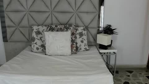  Nina  online show from 09/29/25, 10:58