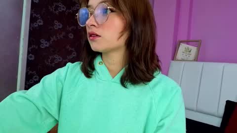 Snapshot of nina_sweetdoll chatting on 11/10/25, 07:13 Nina online show from 11/10/25, 07:13