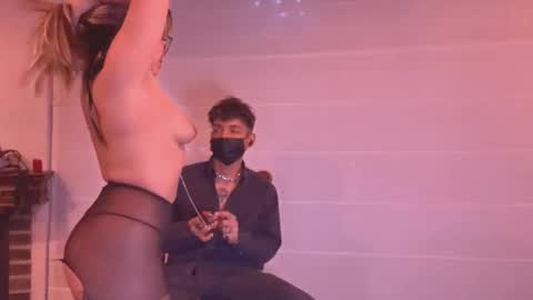nina_valencia online show from 06/06/26, 02:16