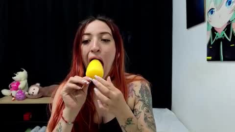 Snapshot of ninaa_fox chatting on 01/08/25, 08:18 Ninaa fox online show from 01/08/25, 08:18