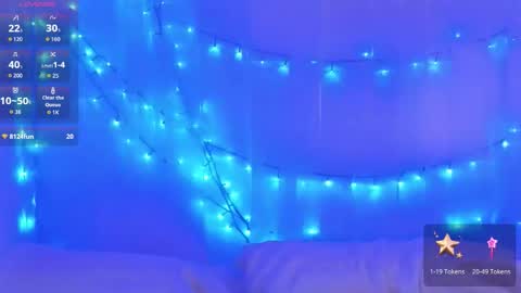 Ninaa fox online show from 01/15/26, 03:27