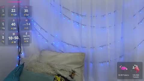 Ninaa fox online show from 05/13/26, 04:59