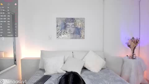    online show from 02/11/25, 11:21