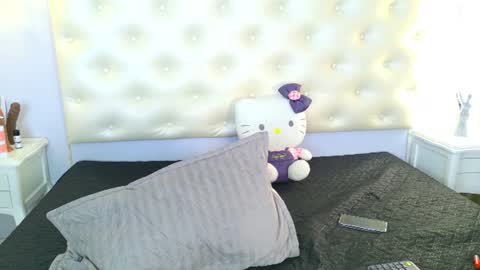 Nina  online show from 06/11/26, 12:58