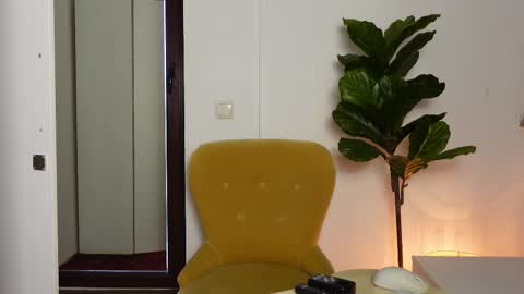 NinaCrystal online show from 09/17/25, 07:43