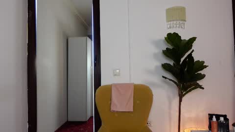 NinaCrystal online show from 02/10/26, 08:40