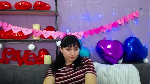 Snapshot of ninaflawlees chatting on 02/10/25, 02:52 ninaflawlees online show from 02/10/25, 02:52