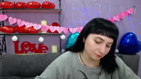 Snapshot of ninaflawlees chatting on 02/11/25, 11:01 ninaflawlees online show from 02/11/25, 11:01