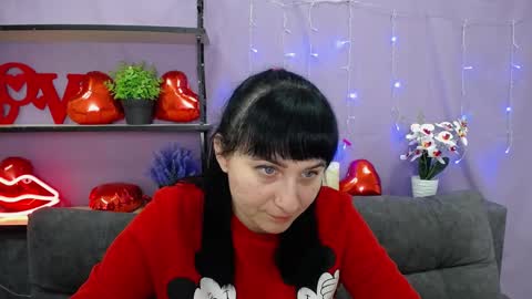 Snapshot of ninaflawlees chatting on 03/06/25, 12:10 ninaflawlees online show from 03/06/25, 12:10