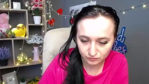 ninaflawlees online show from 07/07/26, 07:23