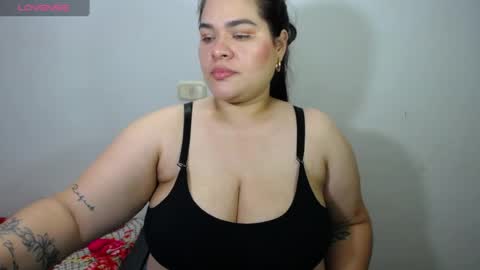 Snapshot of ninafuentes2x chatting on 07/30/26, 05:06 NinaFuentes online show from 07/30/26, 05:06