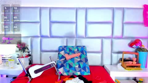 Nicole online show from 06/23/26, 12:14