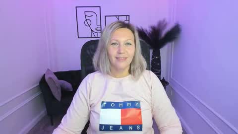 Snapshot of ninastarle chatting on 09/11/25, 04:34 ninastarle online show from 09/11/25, 04:34