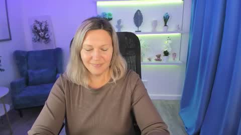 Snapshot of ninastarle chatting on 09/13/25, 11:32 ninastarle online show from 09/13/25, 11:32