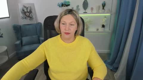 Snapshot of ninastarle chatting on 10/01/25, 04:51 ninastarle online show from 10/01/25, 04:51