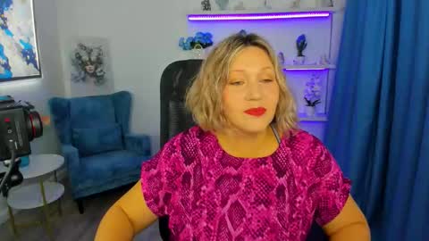 Snapshot of ninastarle chatting on 11/09/25, 04:55 ninastarle online show from 11/09/25, 04:55