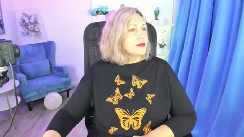 Snapshot of ninastarle chatting on 12/01/25, 04:28 ninastarle online show from 12/01/25, 04:28