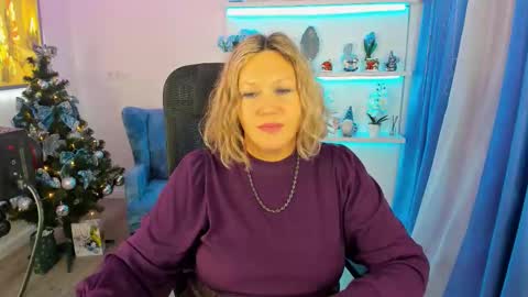 Snapshot of ninastarle chatting on 12/16/25, 09:14 ninastarle online show from 12/16/25, 09:14