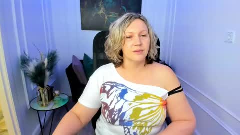 ninastarle online show from 05/20/26, 04:51