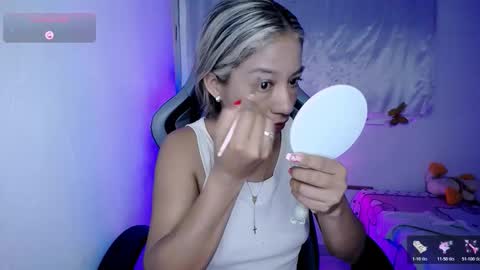 ninatinydoll1 online show from 11/12/25, 08:48