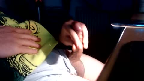 ninetynine_99 online show from 02/09/25, 08:24