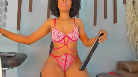 nini_beyker online show from 09/28/25, 01:27