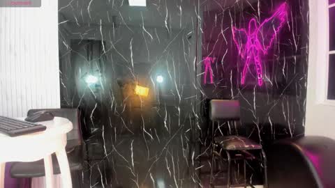 nini_beyker online show from 02/01/26, 12:26