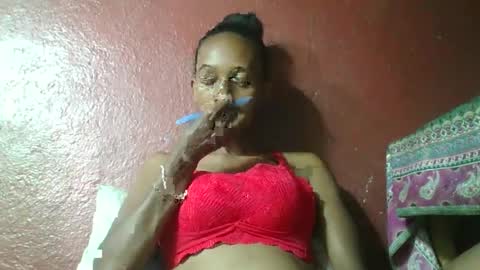 Snapshot of ninie246746 chatting on 01/28/25, 05:11 ninie246746 online show from 01/28/25, 05:11