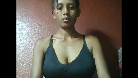 Snapshot of ninie246746 chatting on 02/11/25, 08:48 ninie246746 online show from 02/11/25, 08:48