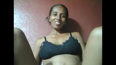 Snapshot of ninie246746 chatting on 02/13/25, 10:44 ninie246746 online show from 02/13/25, 10:44