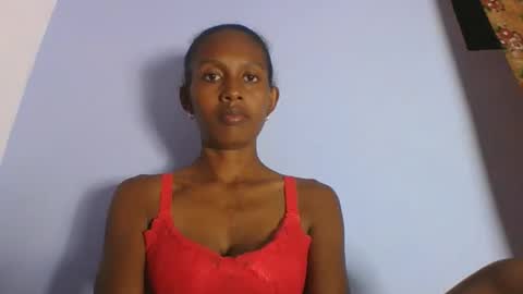 Snapshot of ninie246746 chatting on 02/19/26, 07:15 ninie246746 online show from 02/19/26, 07:15