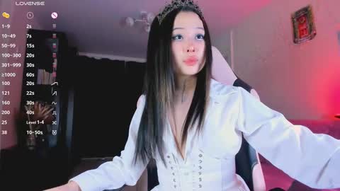 Snapshot of ninjahun chatting on 12/10/24, 08:27 Yumi  ig yumibaee online show from 12/10/24, 08:27